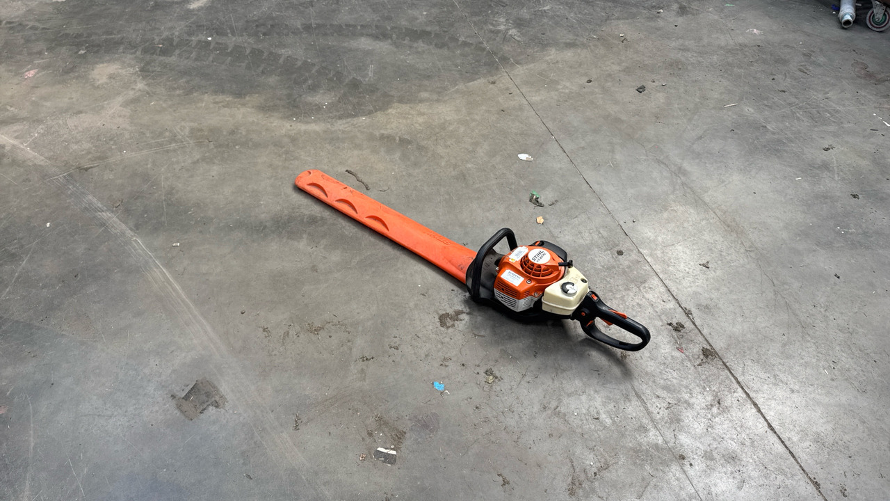 STIHL HS B2 RC HEDGE CUTTER - Bouwmaterieel: afbeelding 2 STIHL HS B2 RC HEDGE CUTTER - Bouwmaterieel: afbeelding 2