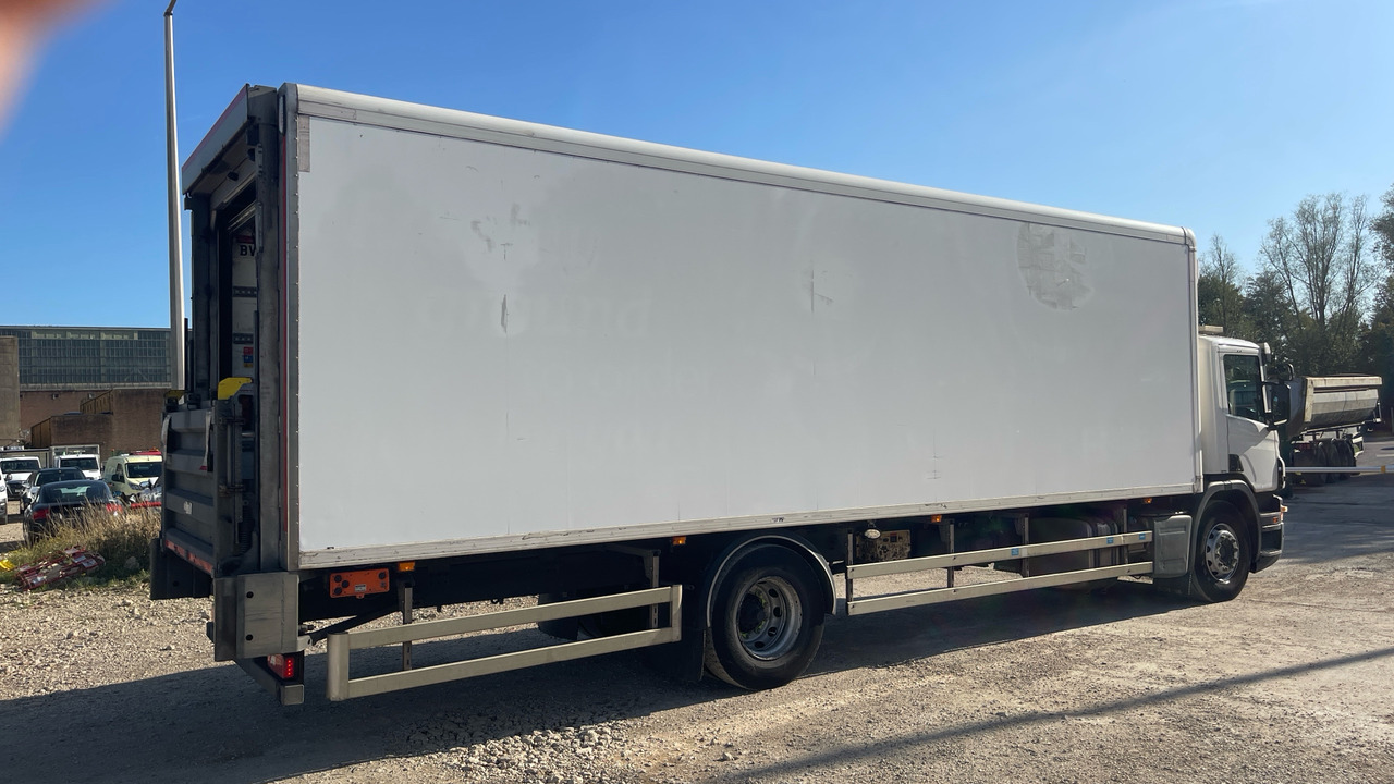 Scania P 250 - Koelwagen vrachtwagen: afbeelding 4 Scania P 250 - Koelwagen vrachtwagen: afbeelding 4
