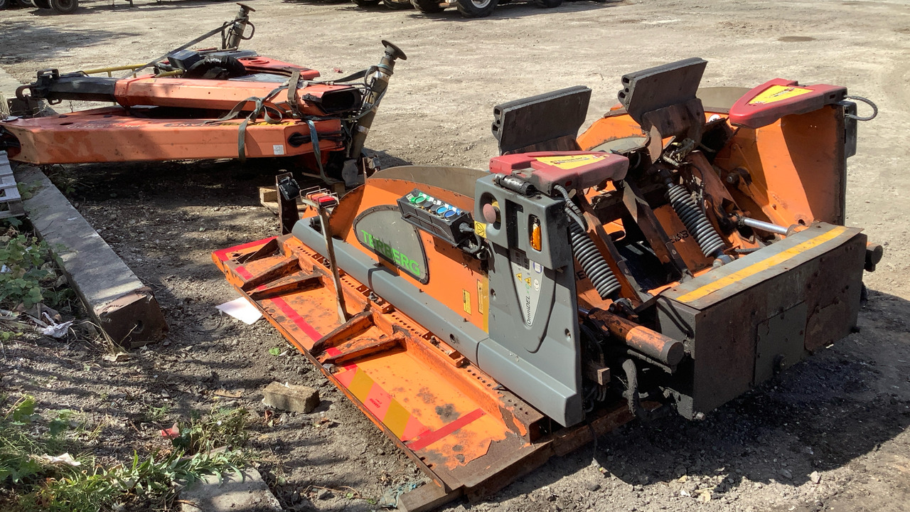 TERBERG TWIN BIN LIFT - Bouwmaterieel: afbeelding 5 TERBERG TWIN BIN LIFT - Bouwmaterieel: afbeelding 5