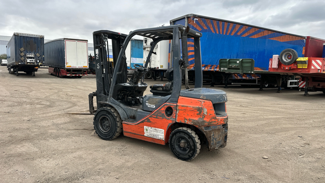 TOYOTA TONERO 25 52-8fdf25 - Diesel heftruck: afbeelding 3 TOYOTA TONERO 25 52-8fdf25 - Diesel heftruck: afbeelding 3