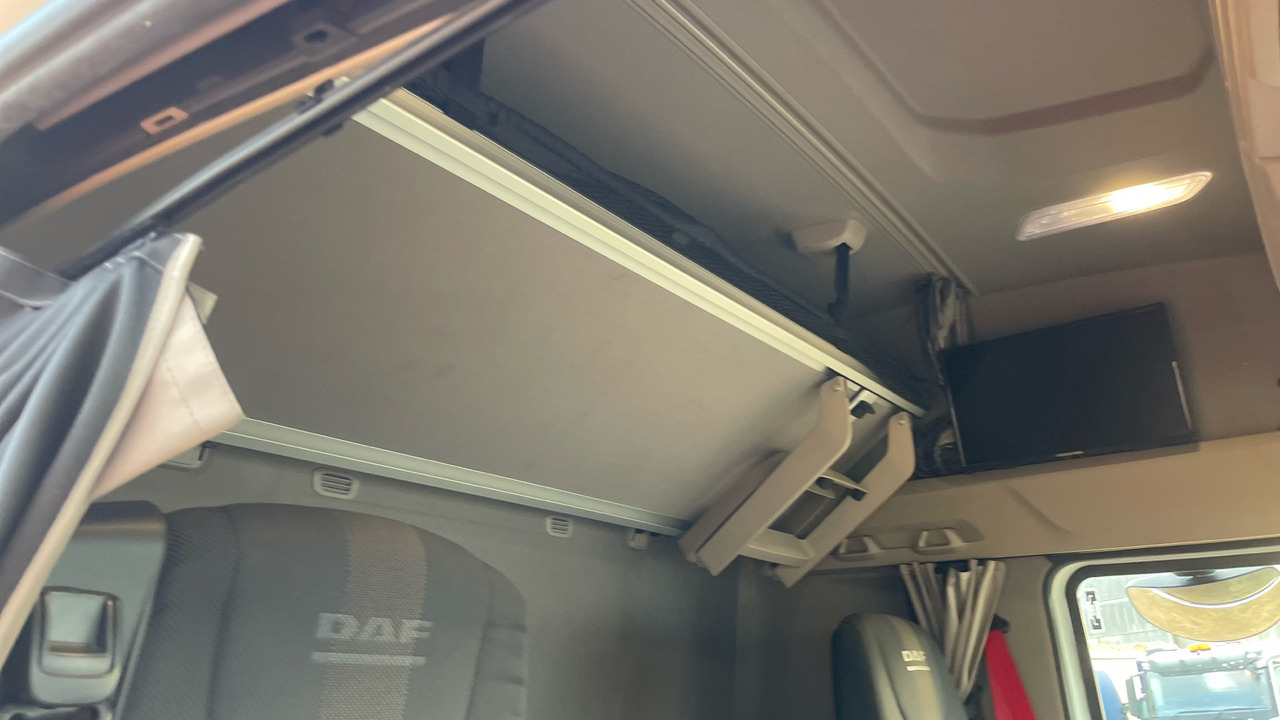 Trekker DAF XF 530: afbeelding 16