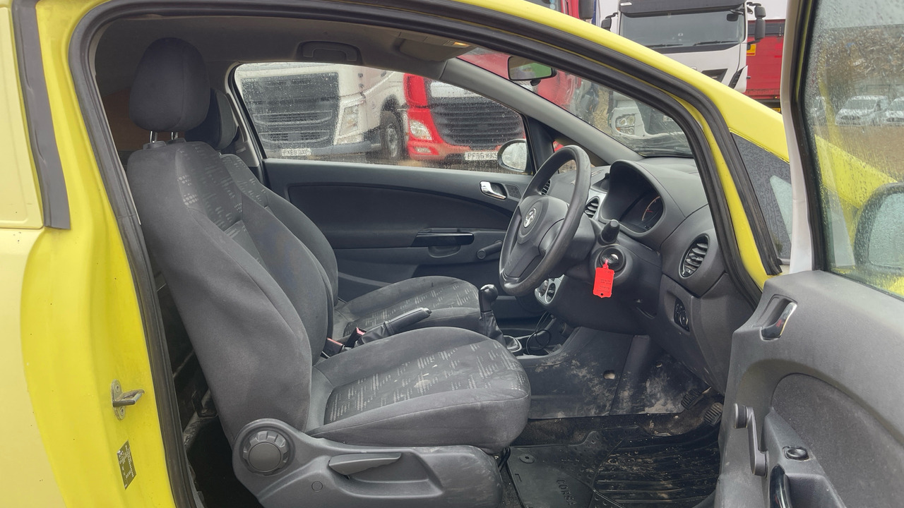 VAUXHALL CORSA 1.3 CDTI - Personenwagen: afbeelding 5 VAUXHALL CORSA 1.3 CDTI - Personenwagen: afbeelding 5