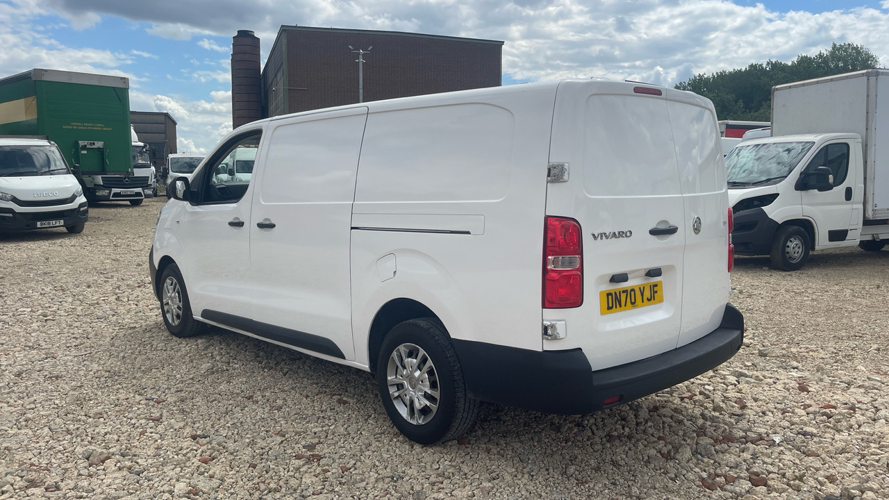 VAUXHALL VIVARO 2900 1.5D 100PS - Kleine bestelwagen: afbeelding 3 VAUXHALL VIVARO 2900 1.5D 100PS - Kleine bestelwagen: afbeelding 3