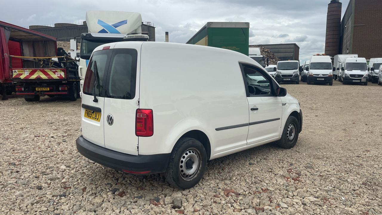 VOLKSWAGEN CADDY 2.0 TDI BLUEMOTION STARTLINE 102PS - Kleine bestelwagen: afbeelding 4 VOLKSWAGEN CADDY 2.0 TDI BLUEMOTION STARTLINE 102PS - Kleine bestelwagen: afbeelding 4
