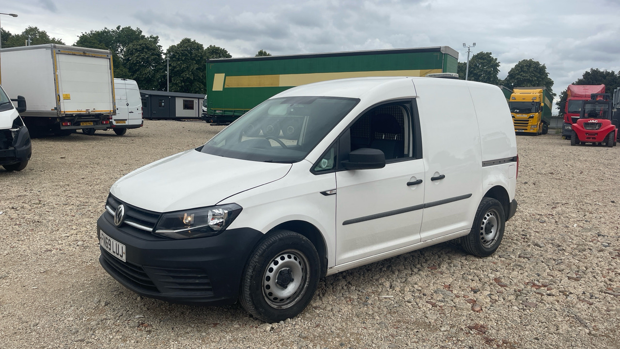 VOLKSWAGEN CADDY 2.0 TDI BLUEMOTION STARTLINE 102PS - Kleine bestelwagen: afbeelding 2 VOLKSWAGEN CADDY 2.0 TDI BLUEMOTION STARTLINE 102PS - Kleine bestelwagen: afbeelding 2