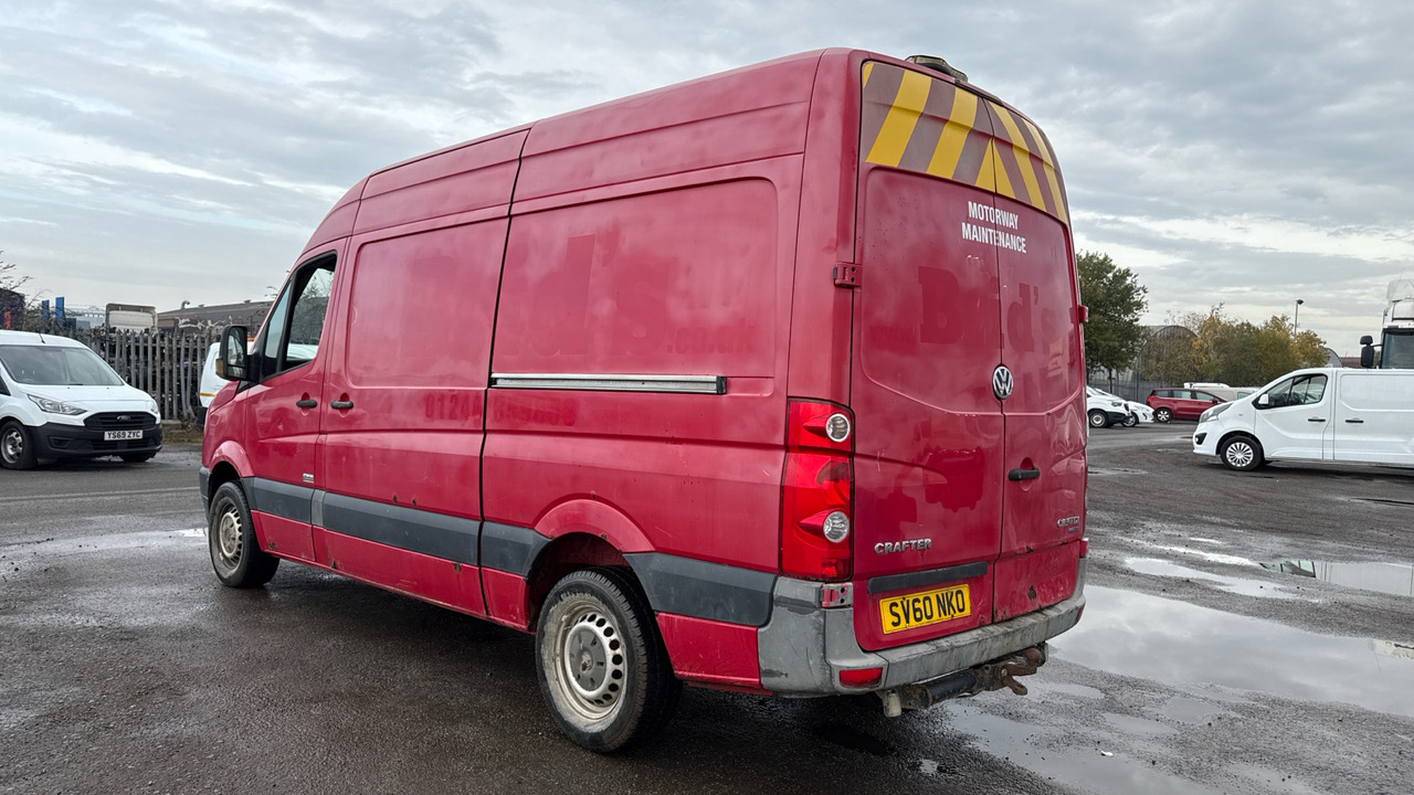 VOLKSWAGEN CRAFTER 35 2.5 BlueTDI 109PS - Gesloten bestelwagen: afbeelding 3 VOLKSWAGEN CRAFTER 35 2.5 BlueTDI 109PS - Gesloten bestelwagen: afbeelding 3