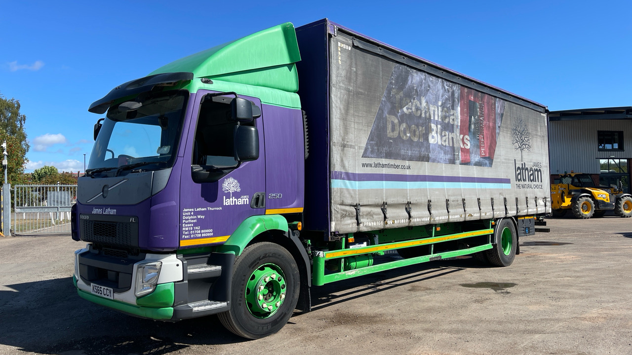 VOLVO FL 250 - Schuifzeilen vrachtwagen: afbeelding 2 VOLVO FL 250 - Schuifzeilen vrachtwagen: afbeelding 2