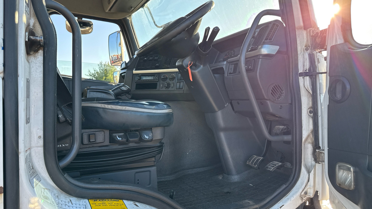 Volvo FMX 380 - Haakarmsysteem vrachtwagen: afbeelding 5 Volvo FMX 380 - Haakarmsysteem vrachtwagen: afbeelding 5