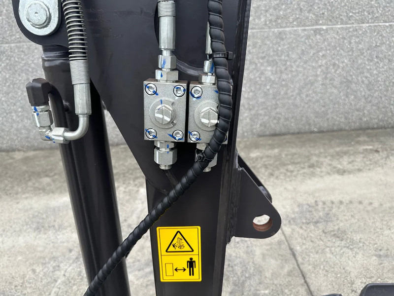 Rhinoceros XN28 - Minigraafmachine: afbeelding 3 Rhinoceros XN28 - Minigraafmachine: afbeelding 3