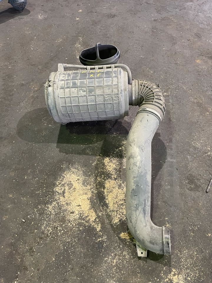 DAF XF Luftfilter Luftfilterkasten - Luchtfilter voor Vrachtwagen: afbeelding 2 DAF XF Luftfilter Luftfilterkasten - Luchtfilter voor Vrachtwagen: afbeelding 2