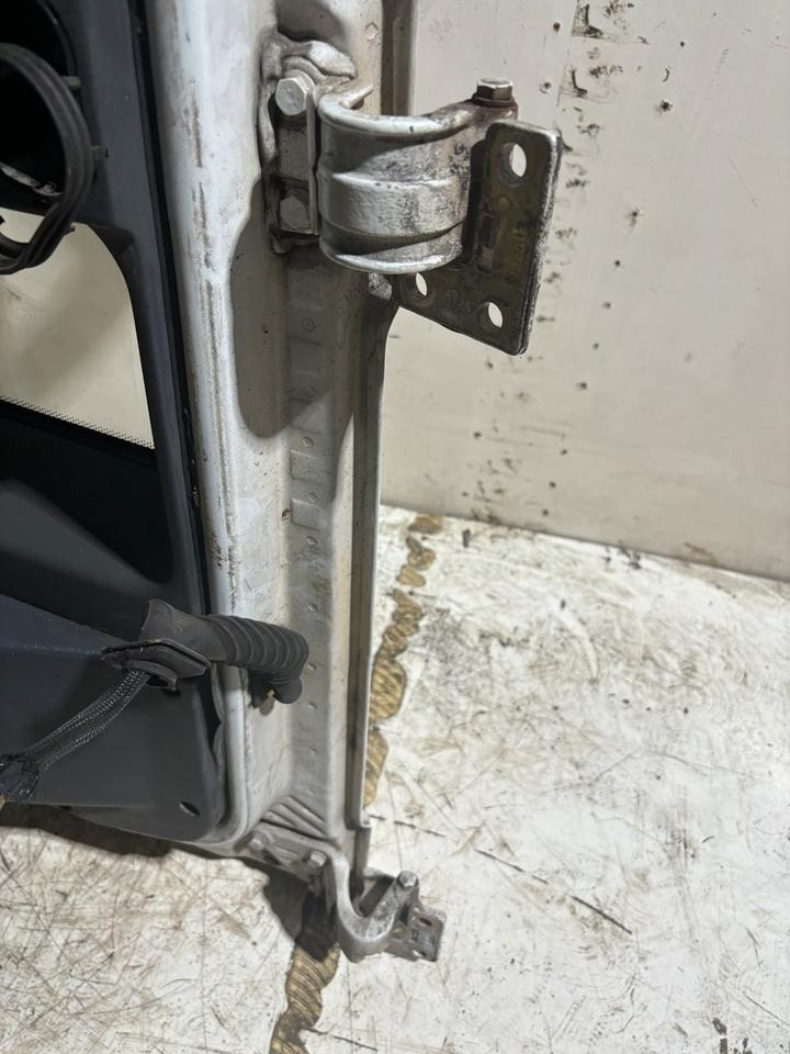 IVECO Euro Cargo Fahrertür, weiß,Spiegel&Verkleidung LN 19 - Deur en onderdelen voor Vrachtwagen: afbeelding 4 IVECO Euro Cargo Fahrertür, weiß,Spiegel&Verkleidung LN 19 - Deur en onderdelen voor Vrachtwagen: afbeelding 4