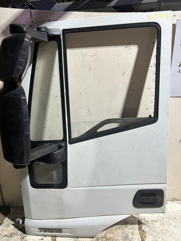 IVECO Euro Cargo Fahrertür, weiß,Spiegel&Verkleidung LN 19 - Deur en onderdelen voor Vrachtwagen: afbeelding 2 IVECO Euro Cargo Fahrertür, weiß,Spiegel&Verkleidung LN 19 - Deur en onderdelen voor Vrachtwagen: afbeelding 2