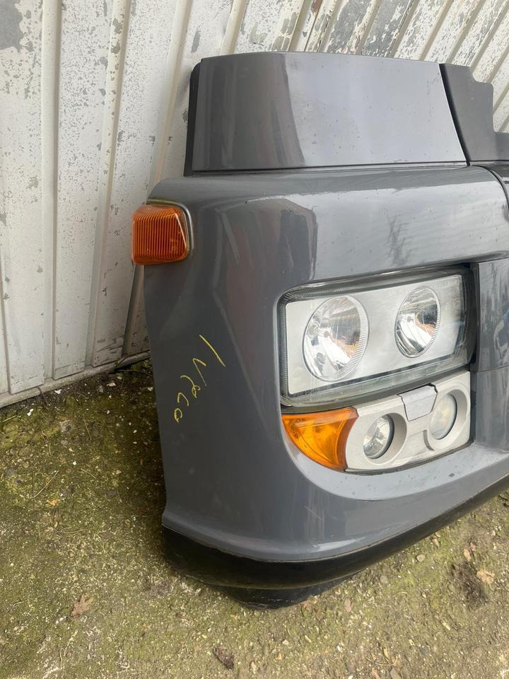 IVECO Stralis 450 Stoßstange - Bumper voor Vrachtwagen: afbeelding 2 IVECO Stralis 450 Stoßstange - Bumper voor Vrachtwagen: afbeelding 2