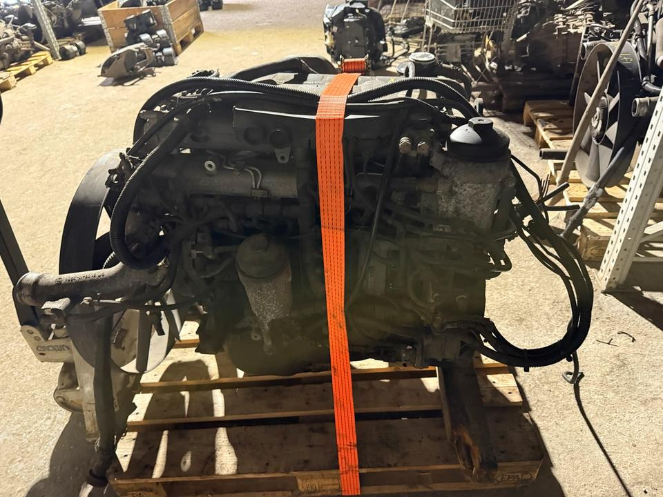 MAN 8.180 Motor EU4 D0834 LFL54 - Motor voor Vrachtwagen: afbeelding 2 MAN 8.180 Motor EU4 D0834 LFL54 - Motor voor Vrachtwagen: afbeelding 2