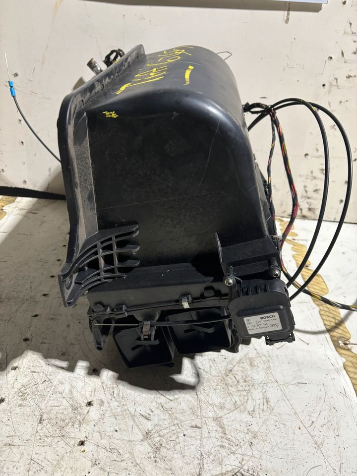MAN TGA Innenraum Gebläse/Heizung 81.61900.6365 - Ventilator voor Vrachtwagen: afbeelding 4 MAN TGA Innenraum Gebläse/Heizung 81.61900.6365 - Ventilator voor Vrachtwagen: afbeelding 4
