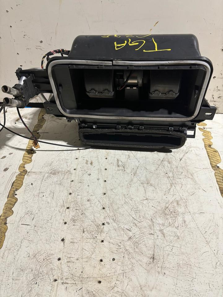 MAN TGA Innenraum Gebläse/Heizung 81.61900.6395 - Ventilator voor Vrachtwagen: afbeelding 2 MAN TGA Innenraum Gebläse/Heizung 81.61900.6395 - Ventilator voor Vrachtwagen: afbeelding 2