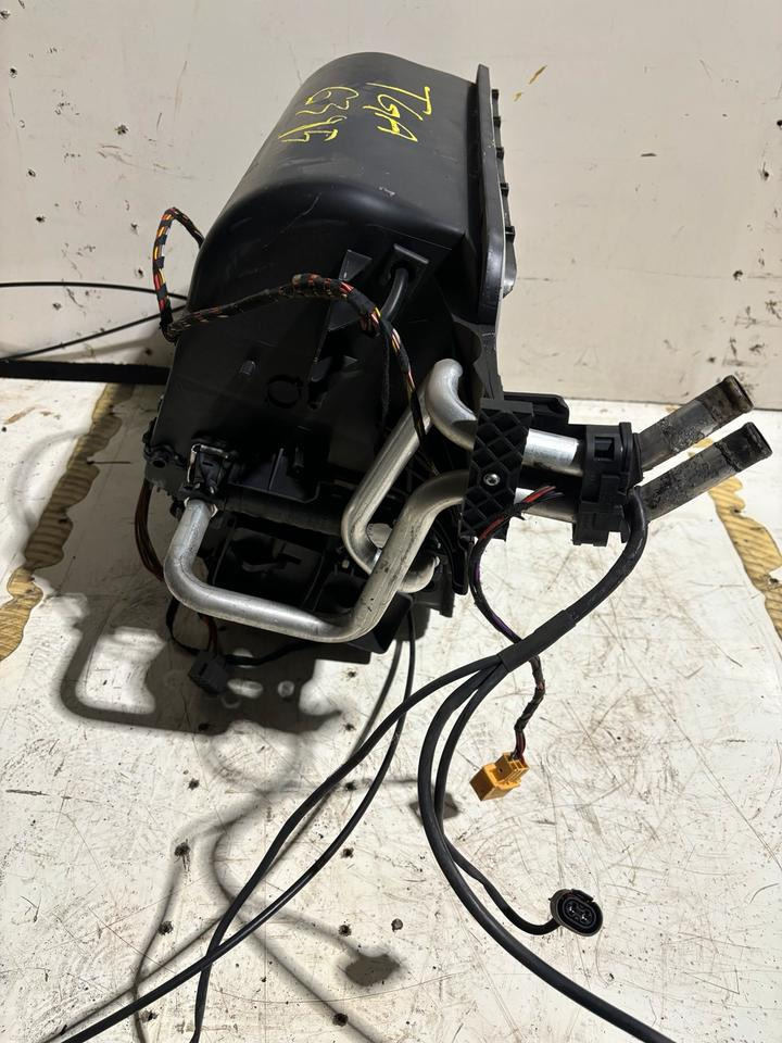 MAN TGA Innenraum Gebläse/Heizung 81.61900.6395 - Ventilator voor Vrachtwagen: afbeelding 3 MAN TGA Innenraum Gebläse/Heizung 81.61900.6395 - Ventilator voor Vrachtwagen: afbeelding 3