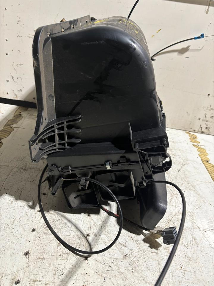 MAN TGL Innenraum Gebläse/Heizung 81.61900.6391 - Ventilator voor Vrachtwagen: afbeelding 4 MAN TGL Innenraum Gebläse/Heizung 81.61900.6391 - Ventilator voor Vrachtwagen: afbeelding 4