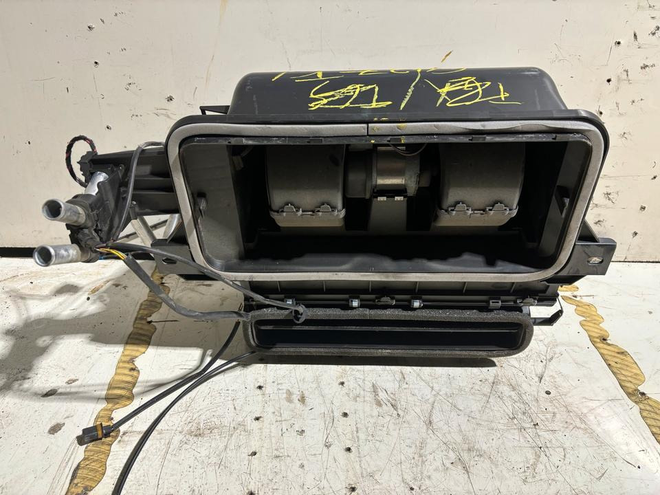 MAN TGL Innenraum Gebläse/Heizung 81.61900.6427 - Verwarming/ Ventilatie voor Vrachtwagen: afbeelding 2 MAN TGL Innenraum Gebläse/Heizung 81.61900.6427 - Verwarming/ Ventilatie voor Vrachtwagen: afbeelding 2