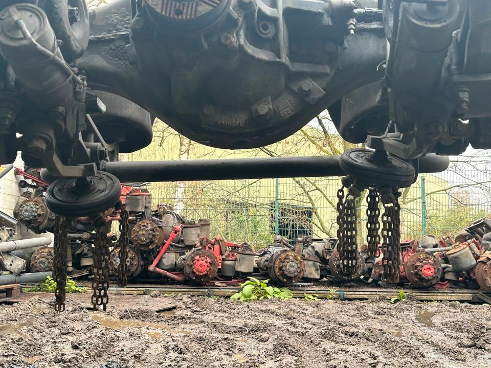 MAN TGM 15.290 Hinterachse 37:10 /81.35010.6168 mit Schnee ketten - Achterass voor Vrachtwagen: afbeelding 5 MAN TGM 15.290 Hinterachse 37:10 /81.35010.6168 mit Schnee ketten - Achterass voor Vrachtwagen: afbeelding 5