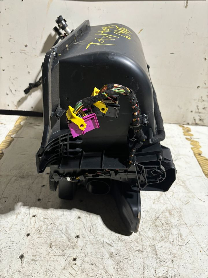MAN TGX/TGS Innenraum Gebläse/Heizung 81.61900.6415 - Ventilator voor Vrachtwagen: afbeelding 4 MAN TGX/TGS Innenraum Gebläse/Heizung 81.61900.6415 - Ventilator voor Vrachtwagen: afbeelding 4