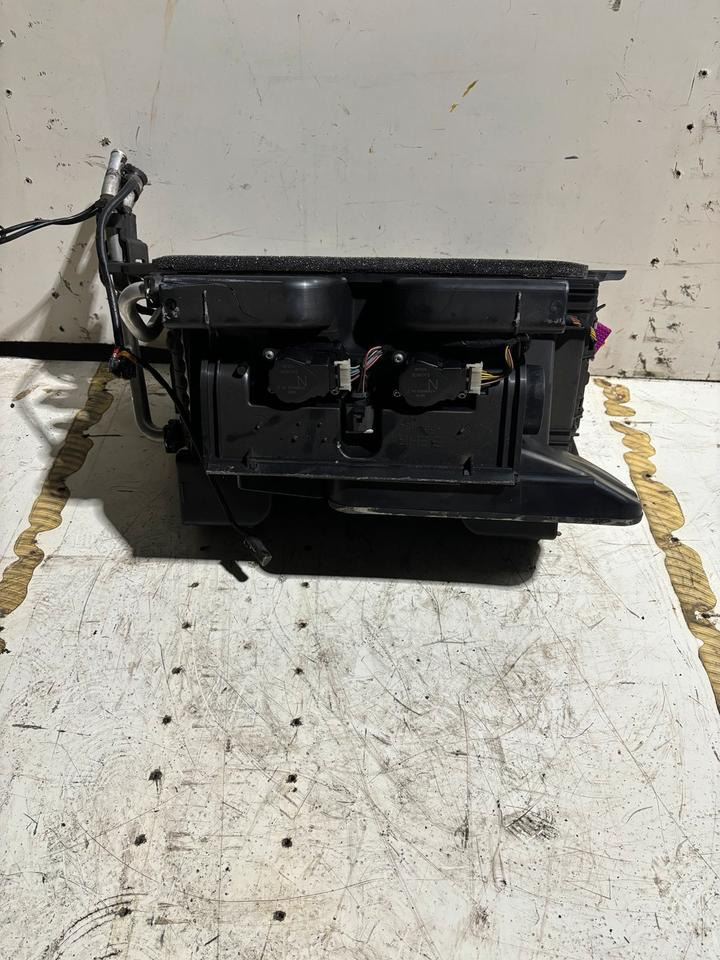 MAN TGX/TGS Innenraum Gebläse/Heizung 81.61900.6415 - Ventilator voor Vrachtwagen: afbeelding 5 MAN TGX/TGS Innenraum Gebläse/Heizung 81.61900.6415 - Ventilator voor Vrachtwagen: afbeelding 5