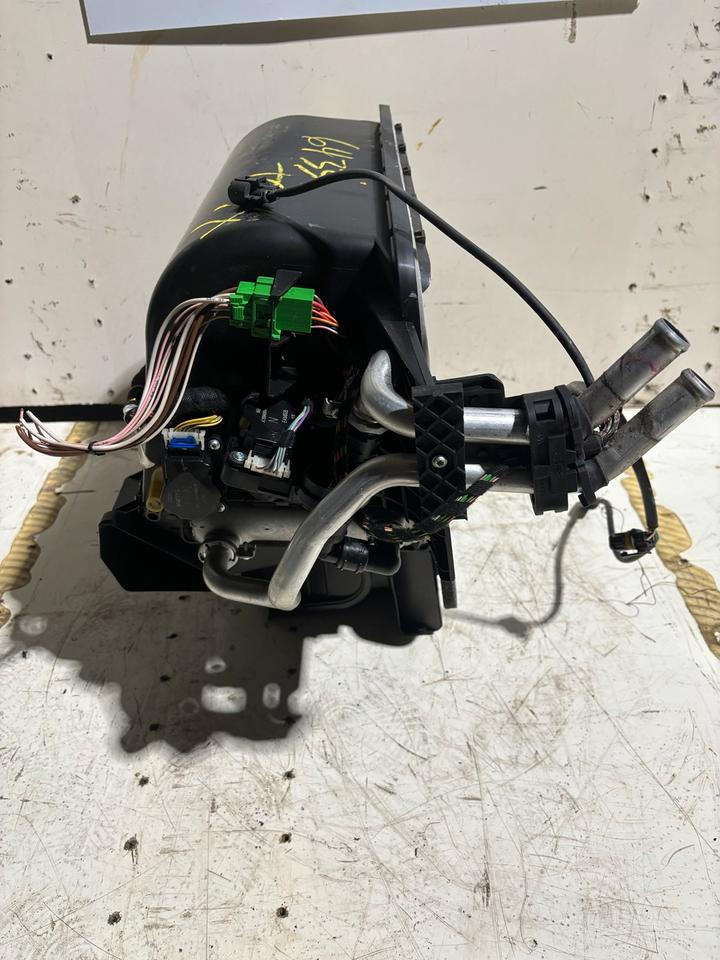 MAN TGX/TGS Innenraum Gebläse/Heizung 81.61900.6433 - Ventilator voor Vrachtwagen: afbeelding 3 MAN TGX/TGS Innenraum Gebläse/Heizung 81.61900.6433 - Ventilator voor Vrachtwagen: afbeelding 3