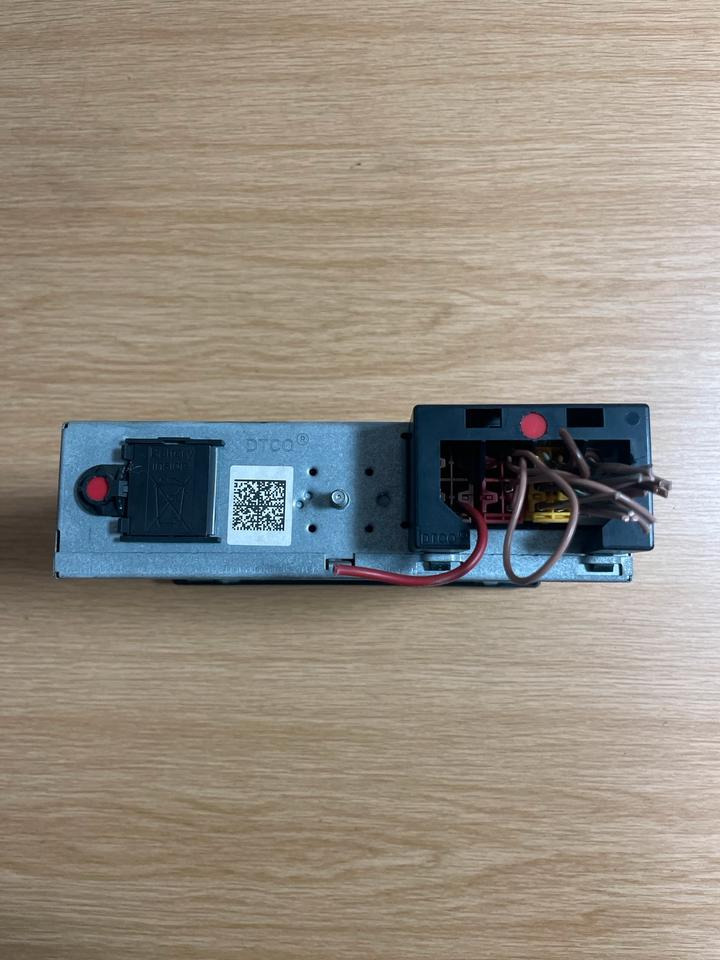MAN TGX Tachograph 81.27101-6584 - Tachograph voor Vrachtwagen: afbeelding 4 MAN TGX Tachograph 81.27101-6584 - Tachograph voor Vrachtwagen: afbeelding 4