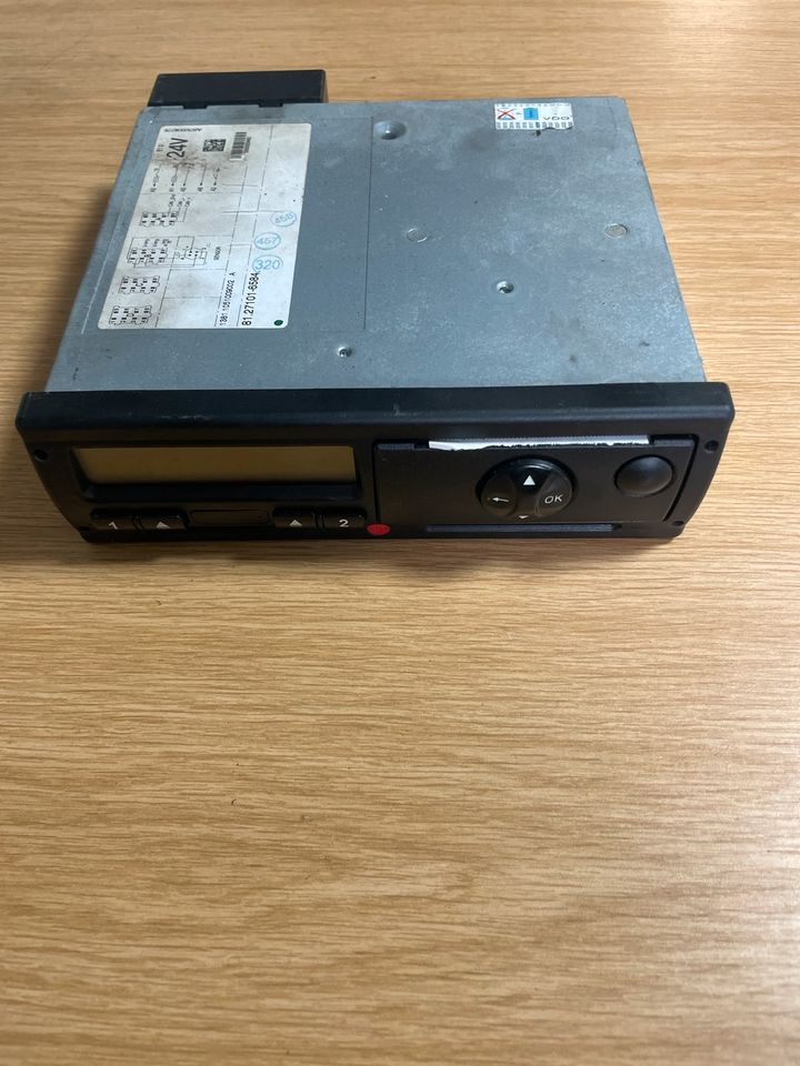 MAN TGX Tachograph 81.27101-6584 - Tachograph voor Vrachtwagen: afbeelding 1 MAN TGX Tachograph 81.27101-6584 - Tachograph voor Vrachtwagen: afbeelding 1