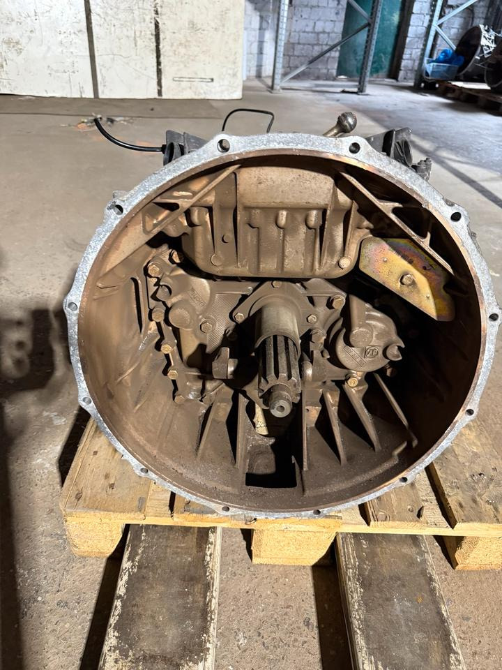 MAN ZF ASTRONIC 12 AS 2130 TD Getriebe + Nebenantrieb - Versnellingsbak voor Vrachtwagen: afbeelding 1 MAN ZF ASTRONIC 12 AS 2130 TD Getriebe + Nebenantrieb - Versnellingsbak voor Vrachtwagen: afbeelding 1
