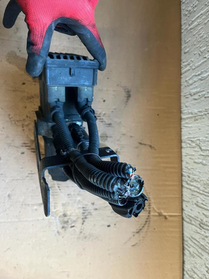 Mercedes Actros MP4 AdBlue Pumpe A0001403378 - Brandstofpomp voor Vrachtwagen: afbeelding 3 Mercedes Actros MP4 AdBlue Pumpe A0001403378 - Brandstofpomp voor Vrachtwagen: afbeelding 3