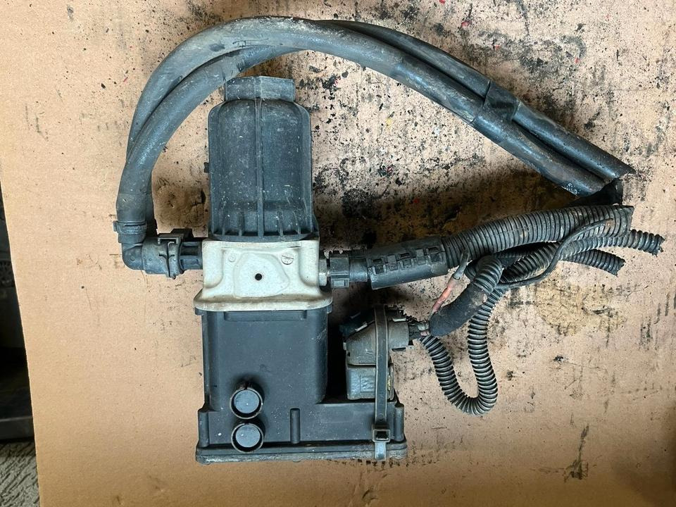 Mercedes Actros MP4 AdBlue Pumpe A0001405378 - Brandstofpomp voor Vrachtwagen: afbeelding 3 Mercedes Actros MP4 AdBlue Pumpe A0001405378 - Brandstofpomp voor Vrachtwagen: afbeelding 3