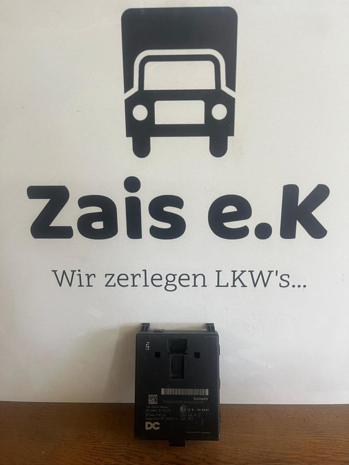 Mercedes Actros MP4 Central Gateway Steuergerät A0004461427 - ECU voor Vrachtwagen: afbeelding 1 Mercedes Actros MP4 Central Gateway Steuergerät A0004461427 - ECU voor Vrachtwagen: afbeelding 1