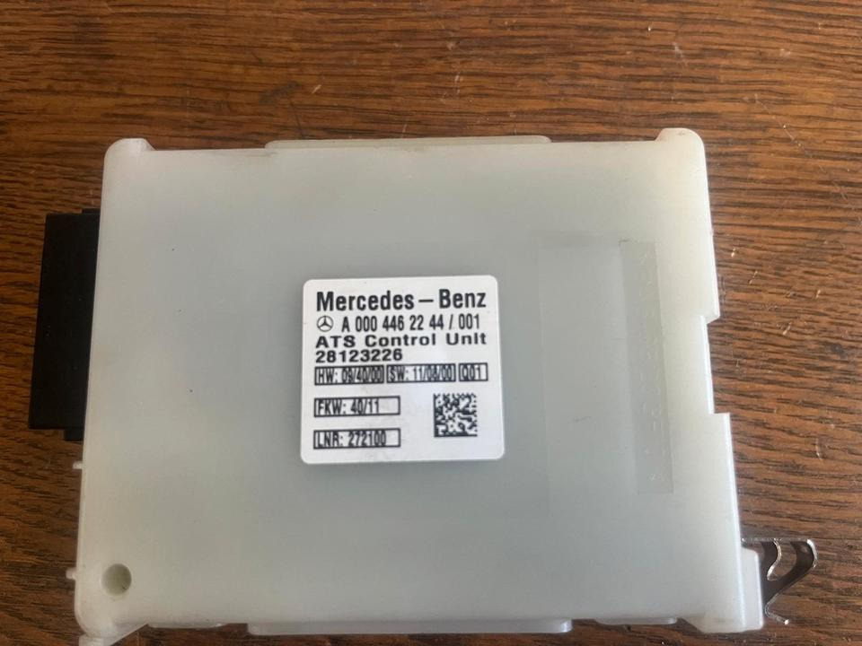 Mercedes Actros MP4 Diebstahlwarnanlage Steuergerät A0004462244 - ECU voor Vrachtwagen: afbeelding 3 Mercedes Actros MP4 Diebstahlwarnanlage Steuergerät A0004462244 - ECU voor Vrachtwagen: afbeelding 3