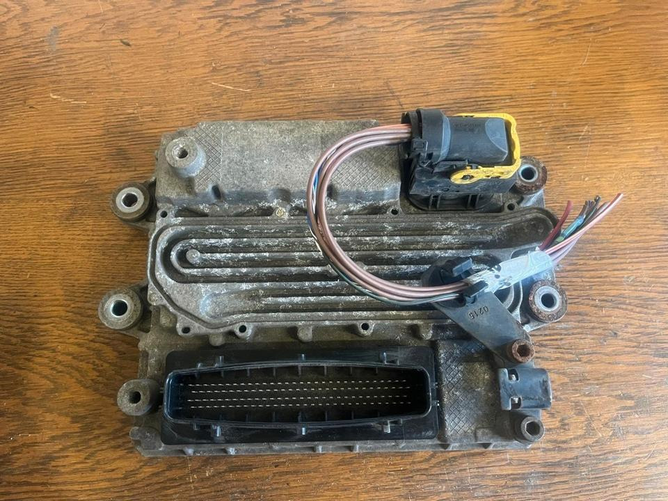 Mercedes Actros MP4 EU6 Auspuffsteuergerät A0004464854 - ECU voor Vrachtwagen: afbeelding 4 Mercedes Actros MP4 EU6 Auspuffsteuergerät A0004464854 - ECU voor Vrachtwagen: afbeelding 4