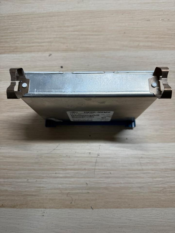 Mercedes Actros MP4 KNORR-BREMSE EBS Steuergerät A0014460036 - ECU: afbeelding 5 Mercedes Actros MP4 KNORR-BREMSE EBS Steuergerät A0014460036 - ECU: afbeelding 5