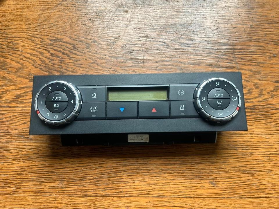 Mercedes Actros MP4 Klimabedienteil Klima Heizung E1064917C - Cabine en interieur voor Vrachtwagen: afbeelding 1 Mercedes Actros MP4 Klimabedienteil Klima Heizung E1064917C - Cabine en interieur voor Vrachtwagen: afbeelding 1