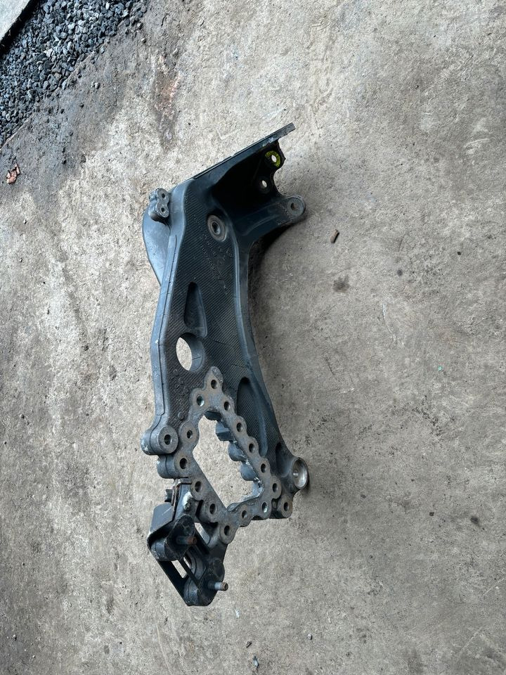 Mercedes-Actros MP4 Lenkbock Rechts A9603224001 - Stuurinrichting voor Vrachtwagen: afbeelding 2 Mercedes-Actros MP4 Lenkbock Rechts A9603224001 - Stuurinrichting voor Vrachtwagen: afbeelding 2