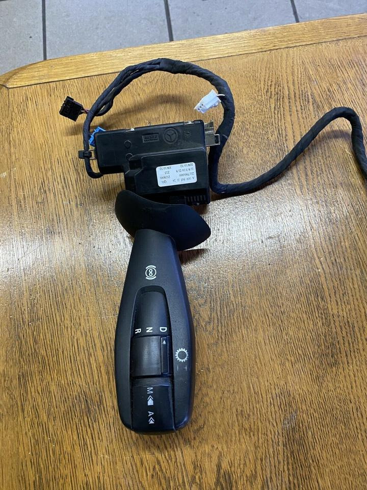 Mercedes Actros MP4 Lenkstockhalter, Schalter Schalthebel - Cabine en interieur voor Vrachtwagen: afbeelding 1 Mercedes Actros MP4 Lenkstockhalter, Schalter Schalthebel - Cabine en interieur voor Vrachtwagen: afbeelding 1