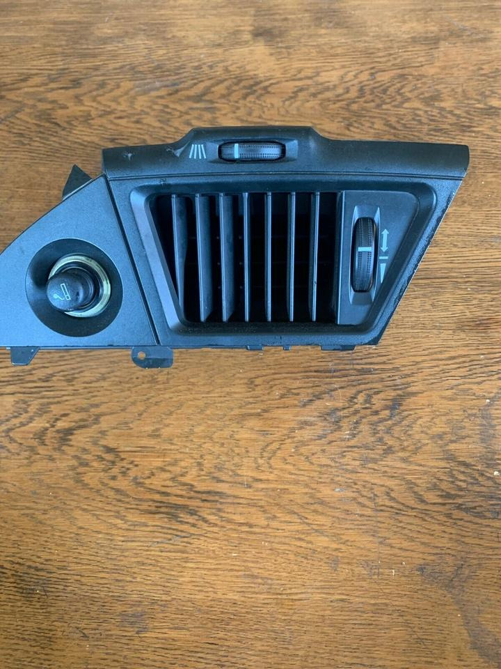 Mercedes Actros MP4 Luftdüse A 960 830 04 54 - Cabine en interieur voor Vrachtwagen: afbeelding 1 Mercedes Actros MP4 Luftdüse A 960 830 04 54 - Cabine en interieur voor Vrachtwagen: afbeelding 1