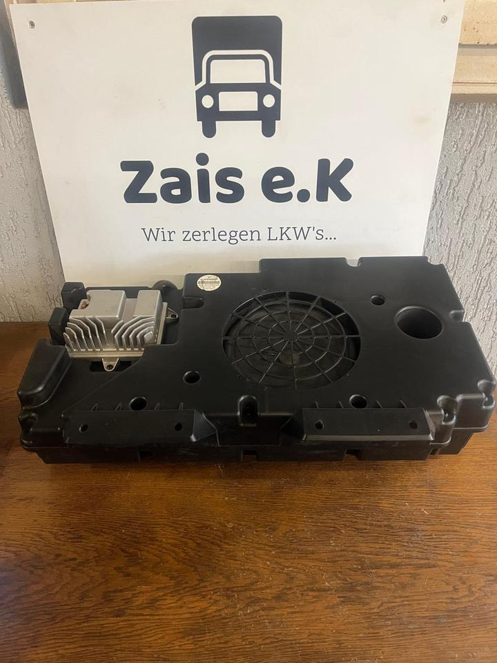 Mercedes Actros MP4 Subwoofer Soundsystem Bass A0018206202 - Instrumentenpaneel voor Vrachtwagen: afbeelding 1 Mercedes Actros MP4 Subwoofer Soundsystem Bass A0018206202 - Instrumentenpaneel voor Vrachtwagen: afbeelding 1