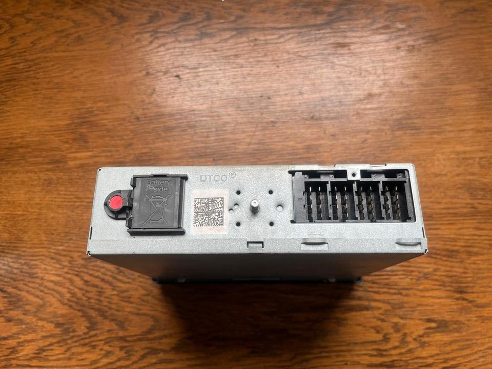 Mercedes Actros MP4 Tachograph A0024463633 - Tachograph voor Vrachtwagen: afbeelding 4 Mercedes Actros MP4 Tachograph A0024463633 - Tachograph voor Vrachtwagen: afbeelding 4