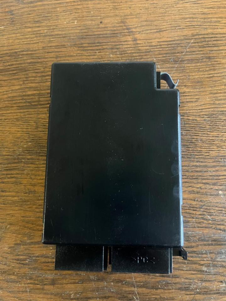 Mercedes Actros MP4 Video Radar Steuergerät A0004463551 - ECU voor Vrachtwagen: afbeelding 5 Mercedes Actros MP4 Video Radar Steuergerät A0004463551 - ECU voor Vrachtwagen: afbeelding 5