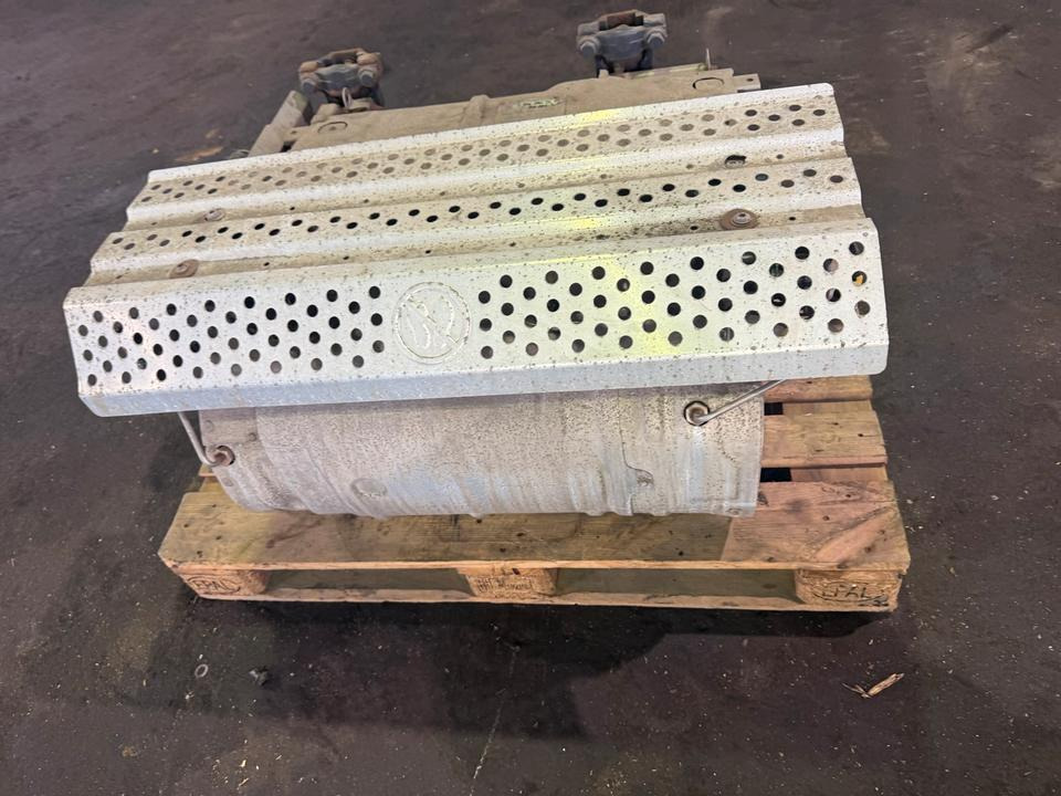 Mercedes Atego 4 EU6 Auspuff Katalysator A0044902812 - Katalysator voor Vrachtwagen: afbeelding 3 Mercedes Atego 4 EU6 Auspuff Katalysator A0044902812 - Katalysator voor Vrachtwagen: afbeelding 3