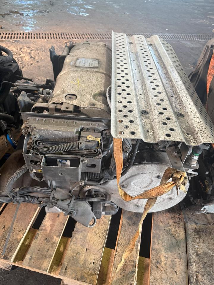 Mercedes Atego 4 EU6 Auspuff Katalysator A0054906812 - Katalysator voor Vrachtwagen: afbeelding 4 Mercedes Atego 4 EU6 Auspuff Katalysator A0054906812 - Katalysator voor Vrachtwagen: afbeelding 4