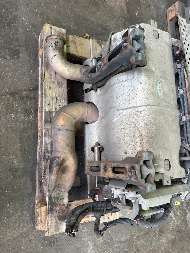 Mercedes Atego 4 EU6 Auspuff Katalysator A0054906912 - Katalysator voor Vrachtwagen: afbeelding 4 Mercedes Atego 4 EU6 Auspuff Katalysator A0054906912 - Katalysator voor Vrachtwagen: afbeelding 4