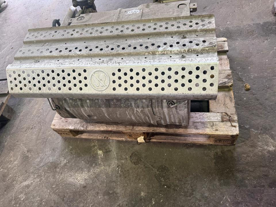 Mercedes Atego 4 EU6 Auspuff Katalysator A0054906912 - Katalysator voor Vrachtwagen: afbeelding 2 Mercedes Atego 4 EU6 Auspuff Katalysator A0054906912 - Katalysator voor Vrachtwagen: afbeelding 2