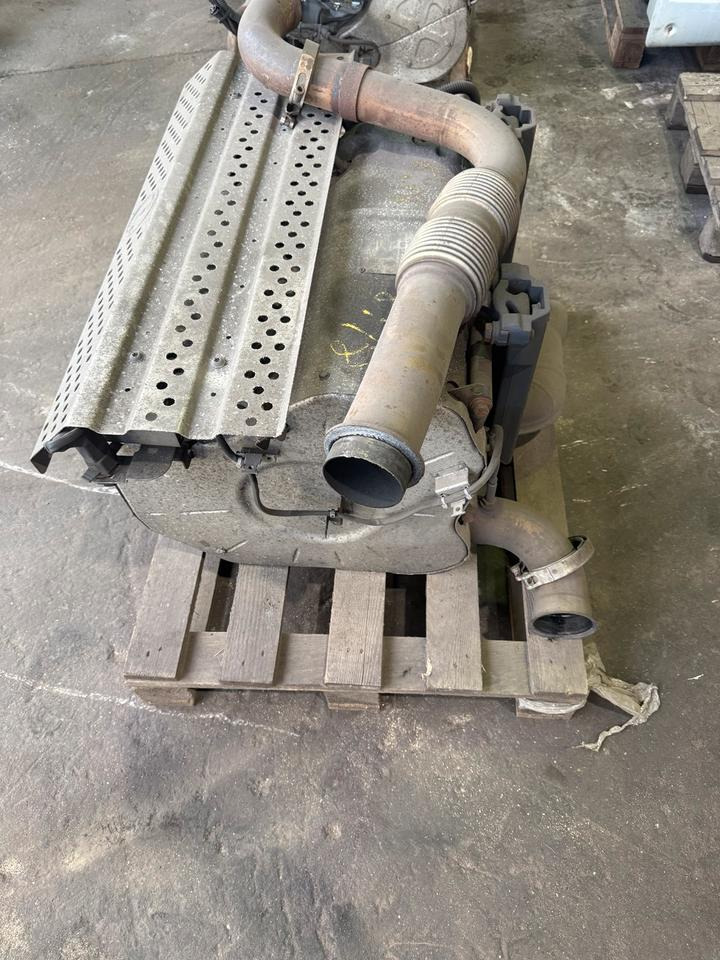 Mercedes Atego 4 EU6 Auspuff Katalysator A0064904012 - Katalysator voor Vrachtwagen: afbeelding 1 Mercedes Atego 4 EU6 Auspuff Katalysator A0064904012 - Katalysator voor Vrachtwagen: afbeelding 1