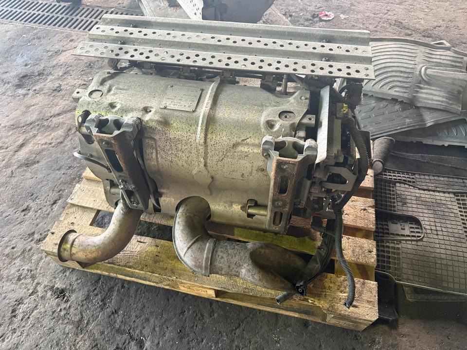 Mercedes Atego 4 EU6 Auspuff Katalysator A0074909712 - Katalysator voor Vrachtwagen: afbeelding 4 Mercedes Atego 4 EU6 Auspuff Katalysator A0074909712 - Katalysator voor Vrachtwagen: afbeelding 4