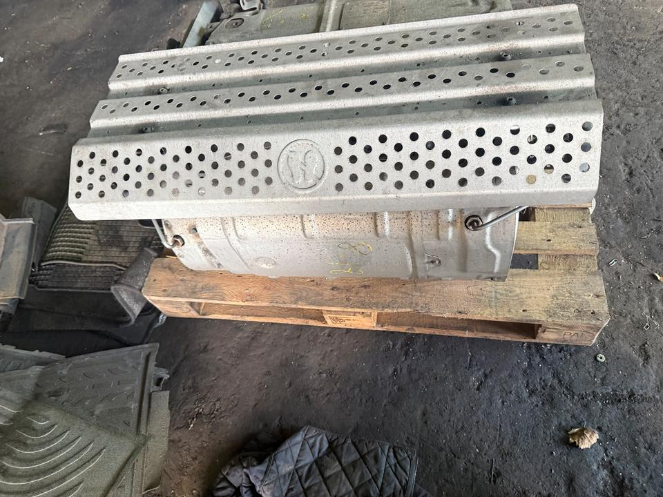 Mercedes Atego 4 EU6 Auspuff Katalysator A0074909712 - Katalysator voor Vrachtwagen: afbeelding 2 Mercedes Atego 4 EU6 Auspuff Katalysator A0074909712 - Katalysator voor Vrachtwagen: afbeelding 2